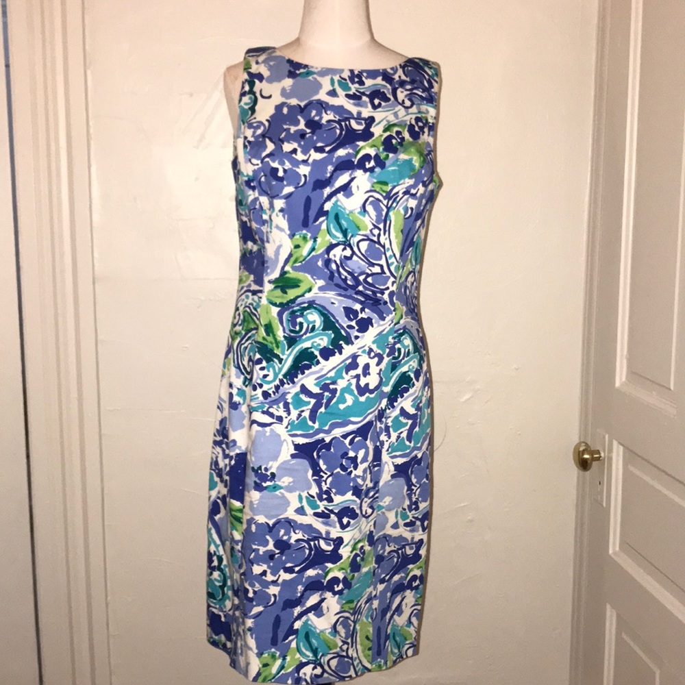 Women’s dress